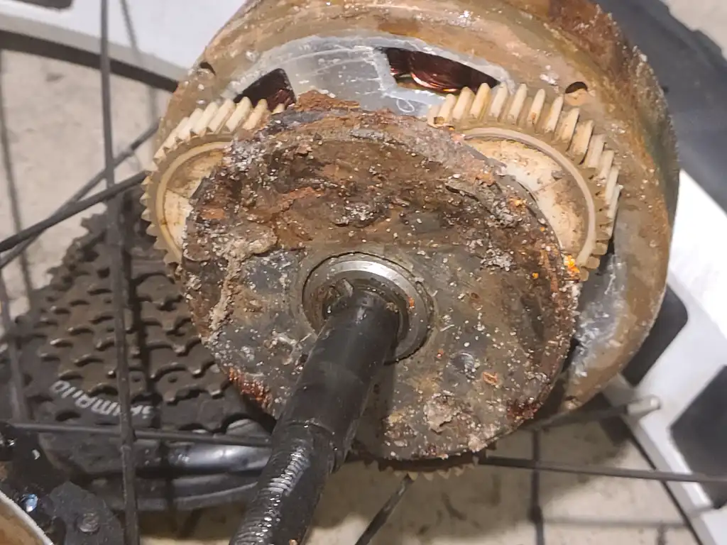 E-bike brake and tire service at FixEbike